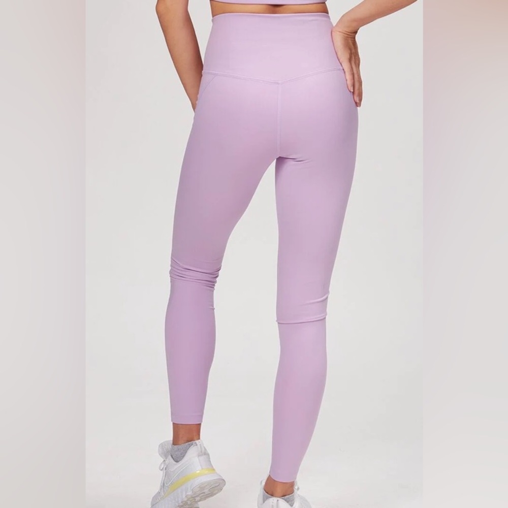 Girlfriend Collective Lilac Compressive High-Rise Legging. Size small